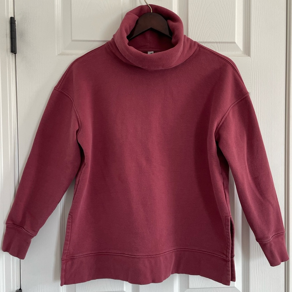 Athleta Maroon Turtleneck Sweatshirt Women’s Small Cozy Knit Pullover Travel
